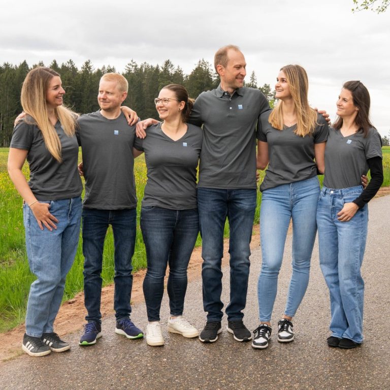 Das HIS-Team Das Team von HIS abgebildet in der Natur